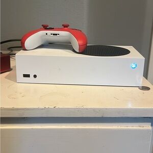 Xbox Series S w/ Controller